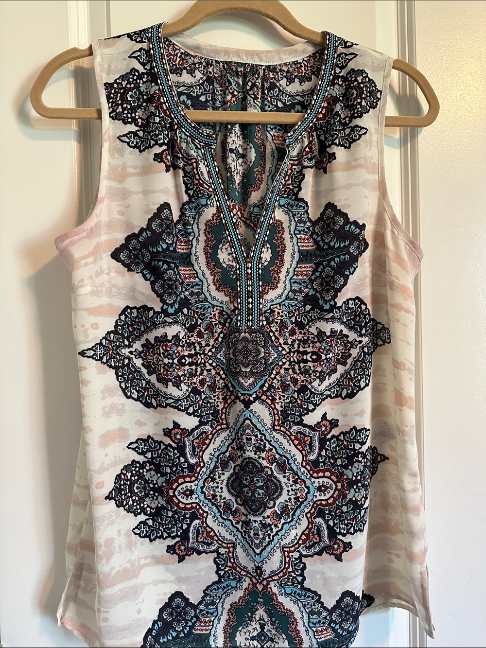 Sleeveless Printed Tank Top - Cream with Teal & Black Medallion
